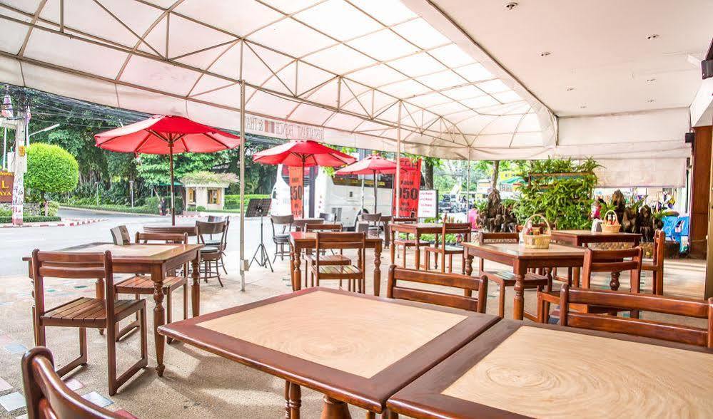 FnB Hotel Central Pattaya Bagian luar foto