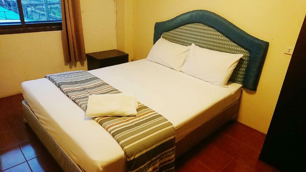 FnB Hotel Central Pattaya Bagian luar foto