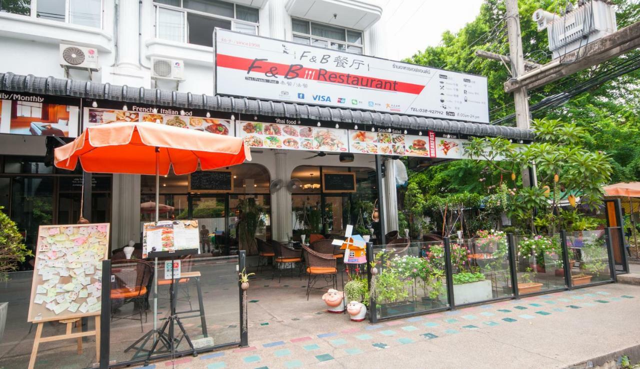 FnB Hotel Central Pattaya Bagian luar foto