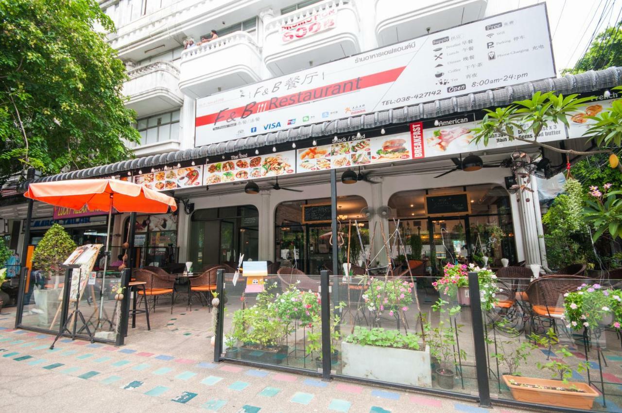FnB Hotel Central Pattaya Bagian luar foto